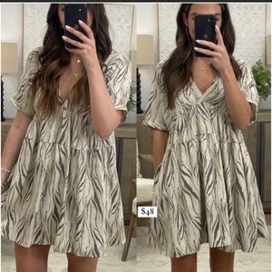 Talulah Dress Cream Tan Zebra Stripe Tiered V Neck Mini dress size L